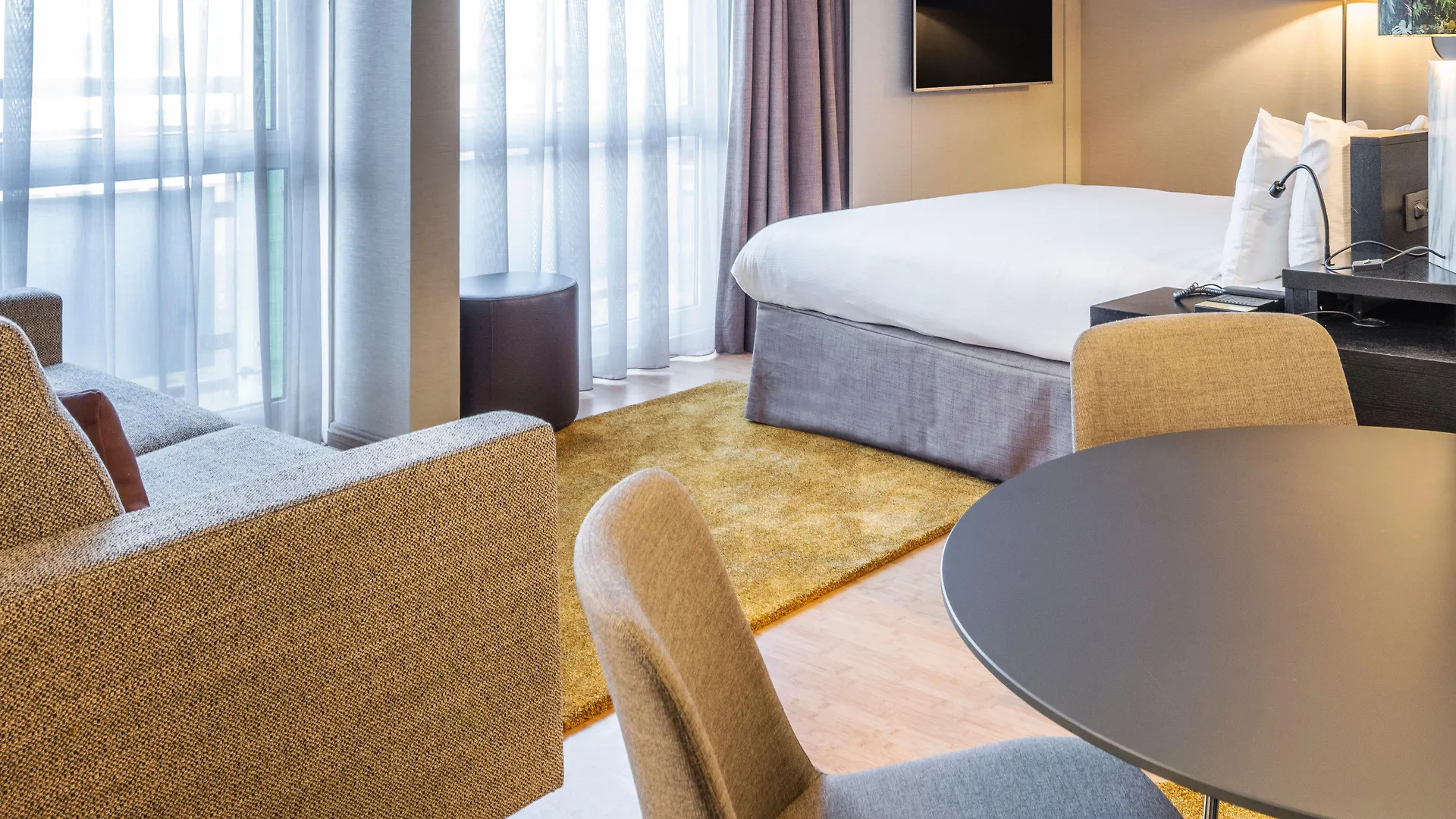 Holiday Inn Hotel Brussels Airport By Ihg Diegem