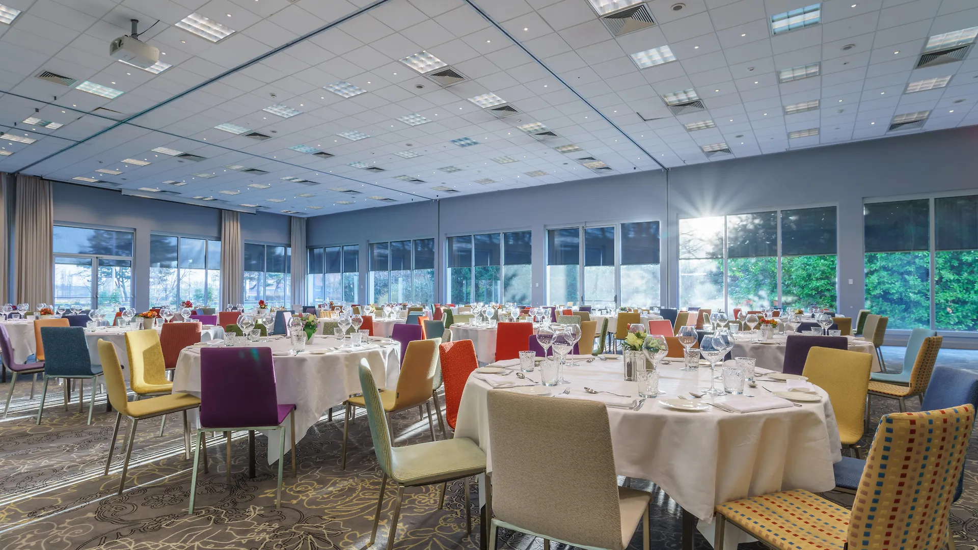 Holiday Inn Hotel Brussels Airport By Ihg Diegem